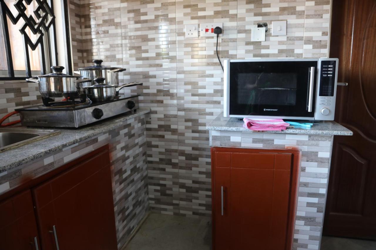 Pearl Lulu Modern Bnb Homestay Dar es Salaam Buitenkant foto