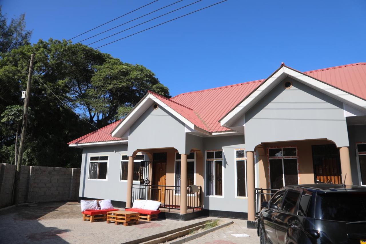 Pearl Lulu Modern Bnb Homestay Dar es Salaam Buitenkant foto