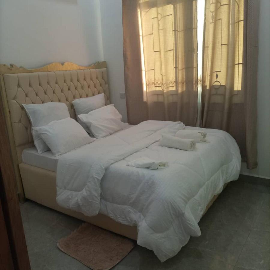 Pearl Lulu Modern Bnb Homestay Dar es Salaam Buitenkant foto